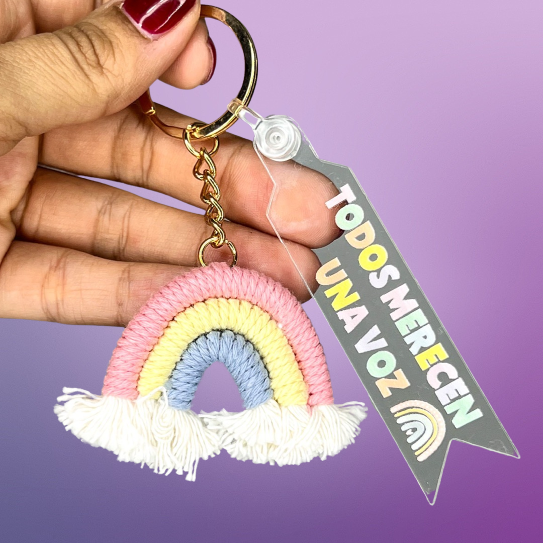Todos Merecen Una Voz Keychain